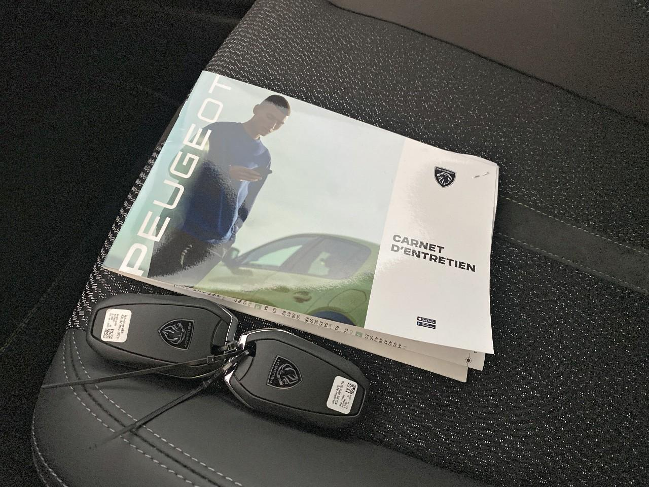 Peugeot 408 electrique 58 kwh 210 ch gt — photo 18