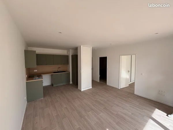 Location T2 Rez de jardin terrasse