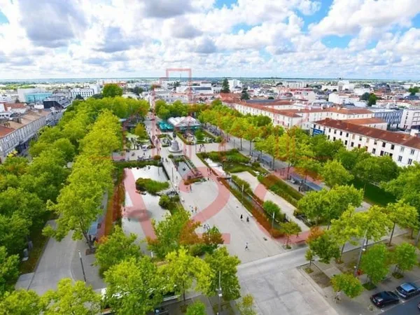 DROIT AU BAIL LOCAL COMMERCIAL 139 m² - EMPLACEMENT N°1