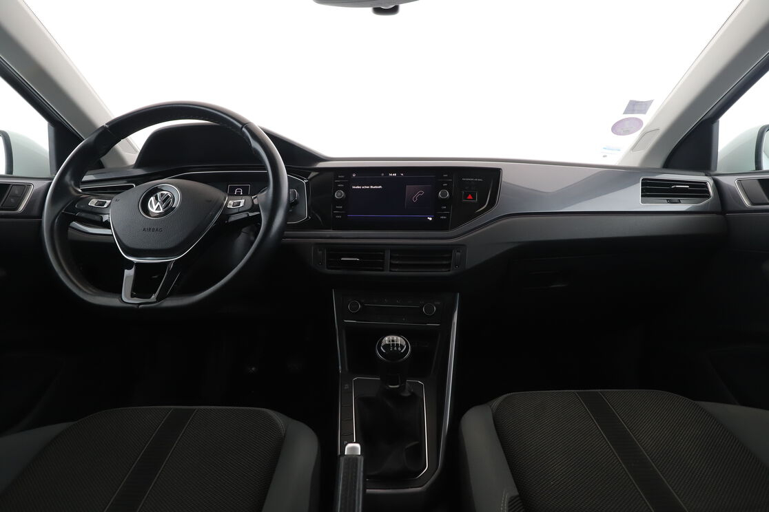 Volkswagen Polo 1.0 TSI R-Line — photo 11