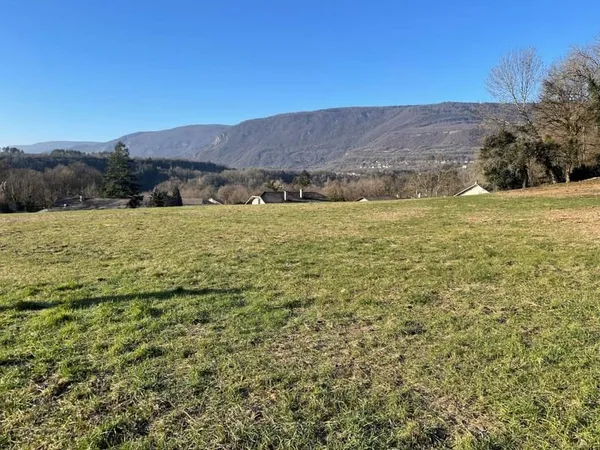 Terrain 484 m²
