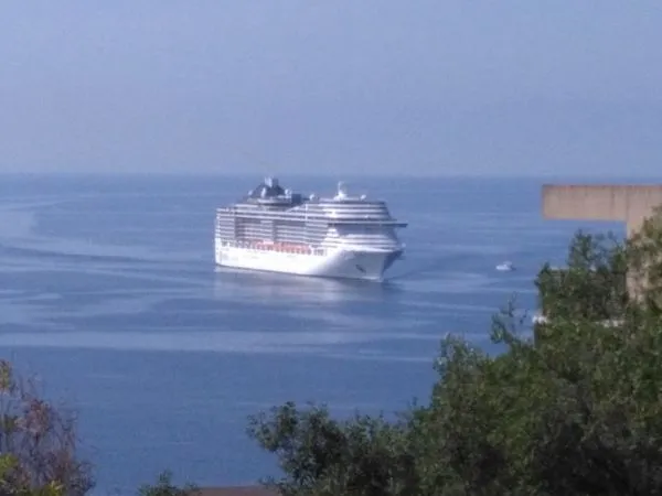 A louer à l'année 35 m2 Aspretto