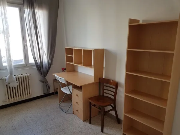 au coeur des facs pour bosser en paix, 1 chambre