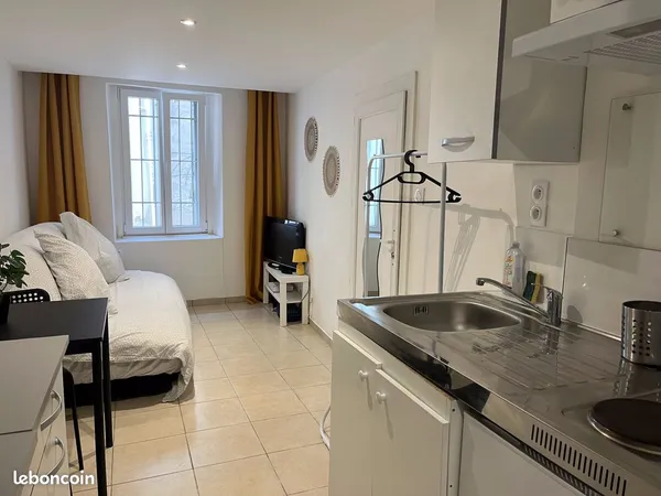 Studio meublé 13,7 m² - La Seyne-sur-Mer - 480 CC