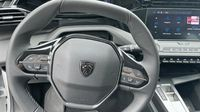 Peugeot 308 PHEV 180ch Active Pack e-EAT8 — photo 15
