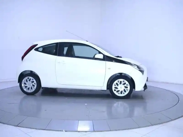 Toyota Aygo 1.0 vvt-i — photo 7