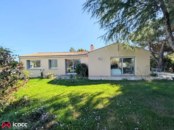 Maison de 140 m² sur 3800 m² de terrain avec piscine