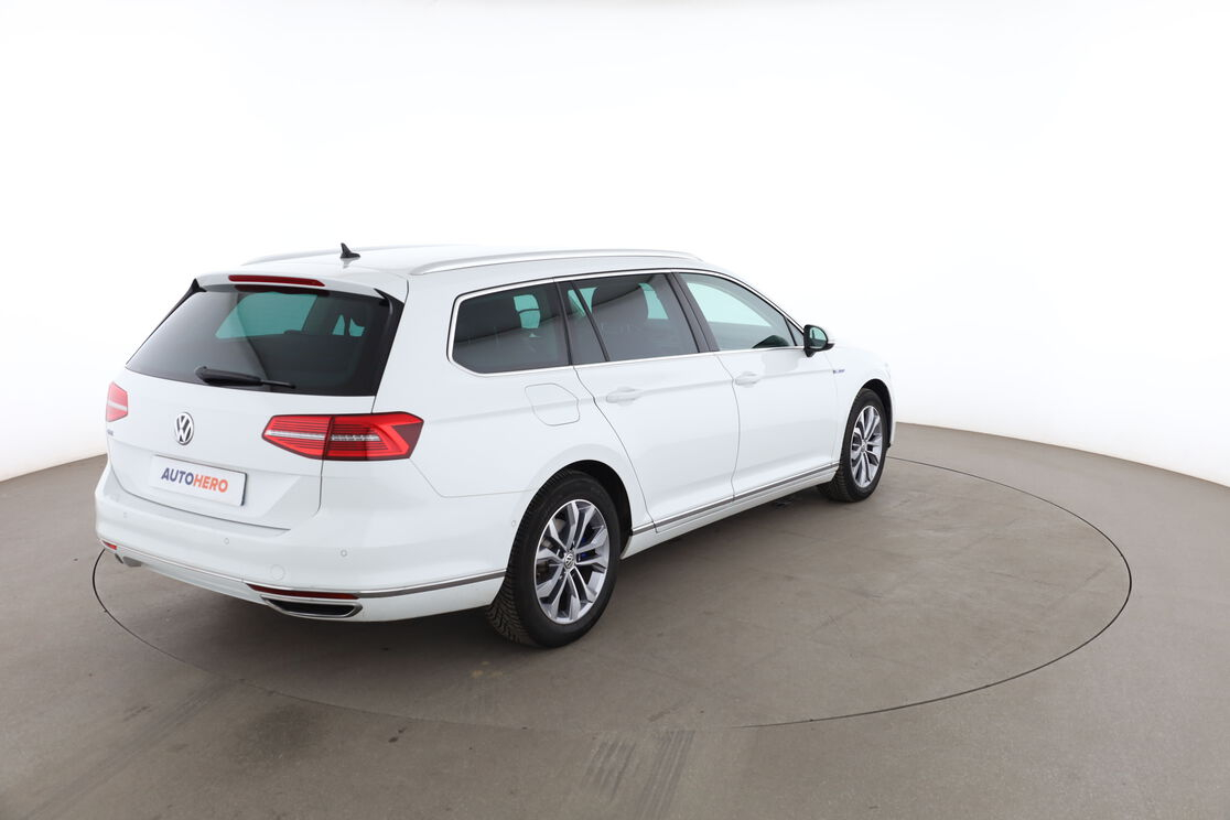 Volkswagen Passat SW 1.4 TSI GTE DSG6 — photo 5