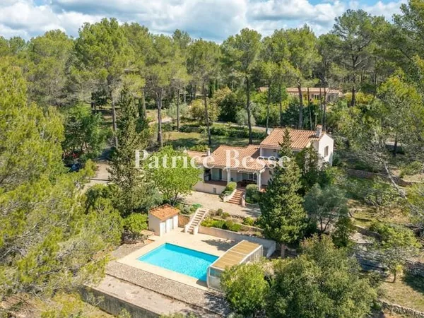 Maison 6 pièces 178 m²