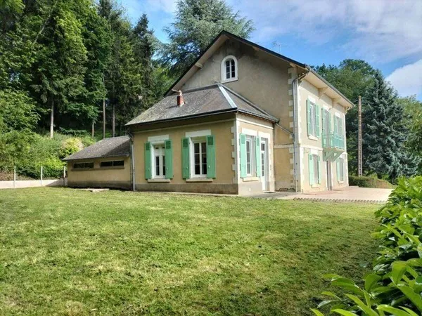 Maison 7 pièces 220 m²