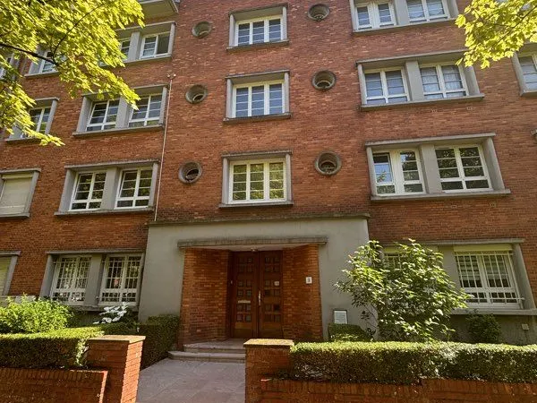 À LOUER - Appartement meublé de 60 m² - Calais Nord / Esplanade Jacques Vendroux