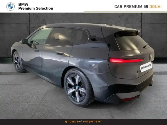 Bmw Ix xdrive40 326ch — photo 8
