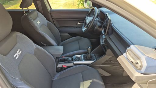 Dacia Duster 1.0 ECO-G 100 - Journey – 2025 – 14027 km – Bicarburation essence GPL – Boîte Manuelle — photo 16