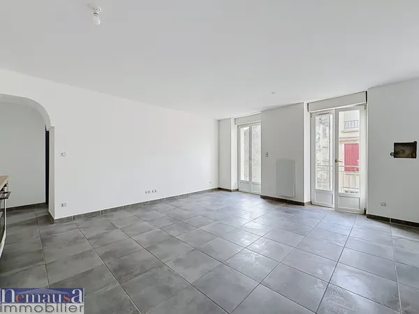 SAINT-GERVASY Appartement duplex rénové avec balcon