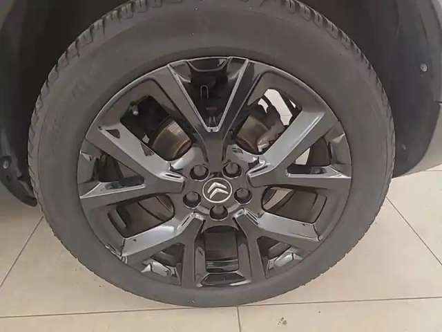 Citroën C5 Aircross hybride rechargeable 225 s&amp;s e-eat8 — photo 38