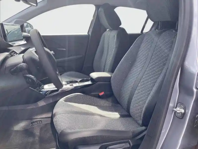 Peugeot 208 electrique 156 ch 54 kwh — photo 20