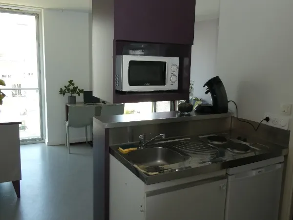 Studio meublé et équipé, tout inclus, Ile de Nantes