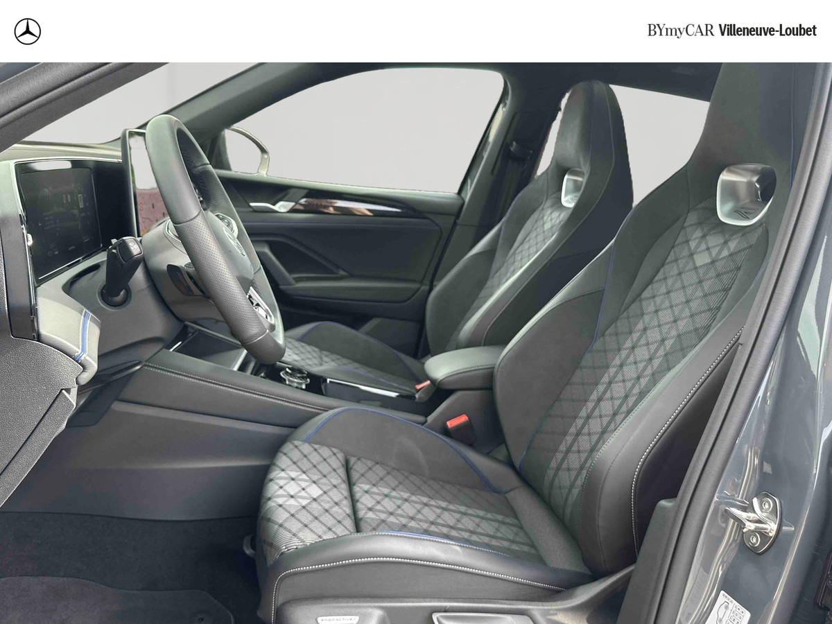 Volkswagen Tiguan 1.5 eHybrid 204ch DSG6 — photo 11