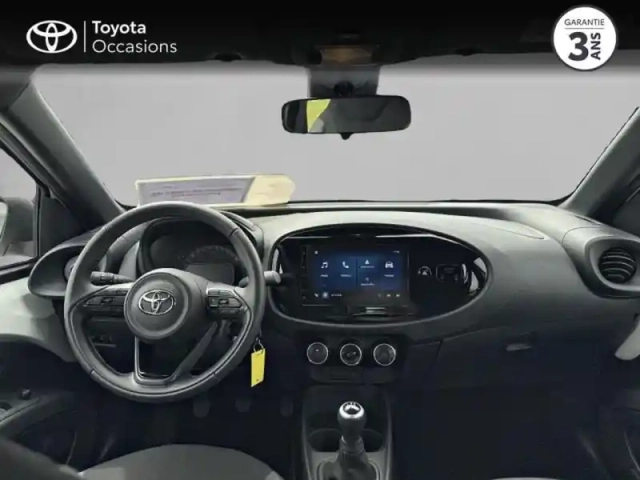 Toyota Aygo x 1.0 vvt-i 72ch dynamic my24 — photo 8