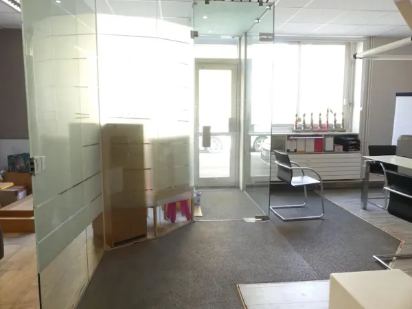 Bureaux 78 m²