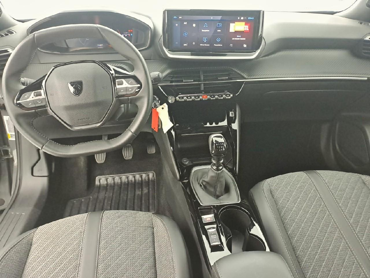 Peugeot 2008 puretech 100 s&s bvm6 allure — photo 8