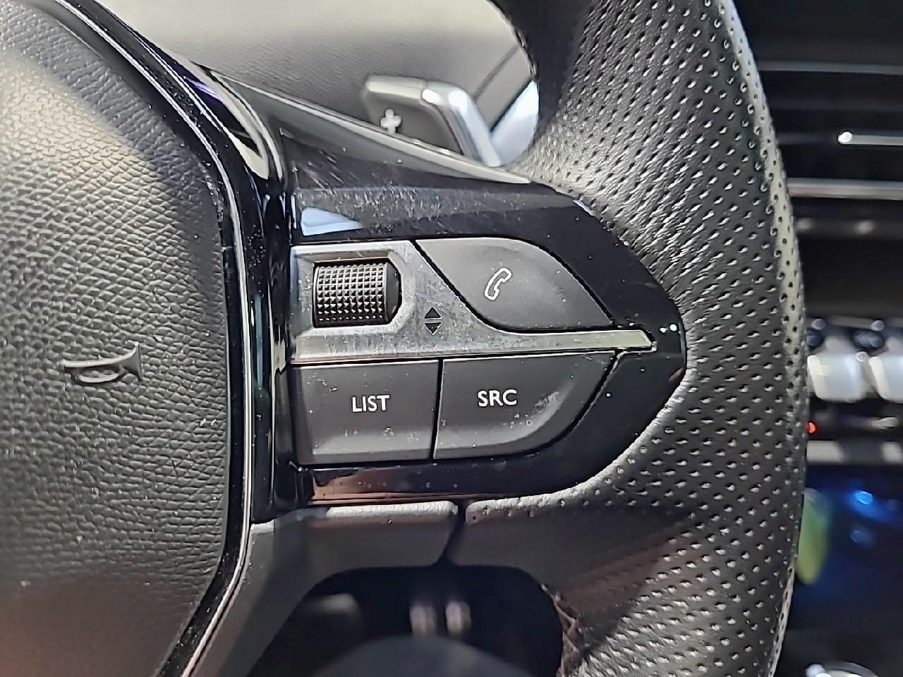 Peugeot 3008 puretech 130ch s&s eat8 gt pack — photo 19