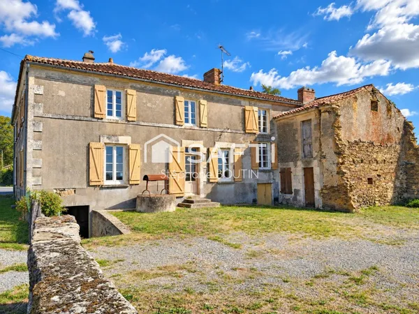 Maison à rénover - 104 m² - 3 chambres - Terrain de 1 311 m²
