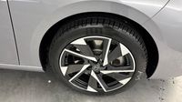 Peugeot 308 PHEV 180ch Allure Pack e-EAT8 — photo 20