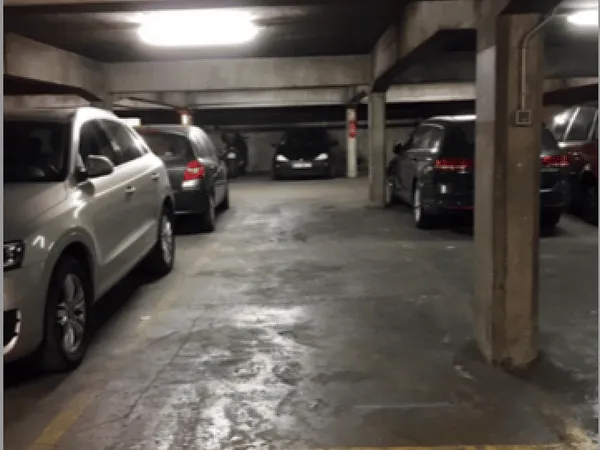 Parking 11 m²