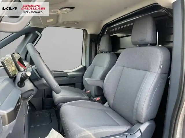 Kia Pv5 cargo batterie l — photo 12
