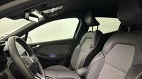 Renault Clio 1.6 E-Tech hybride 140ch Lutecia -21N — photo 12
