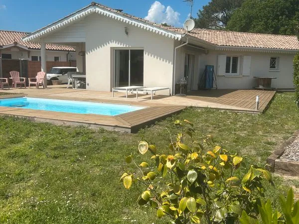 Maison familiale avec piscine au Teich