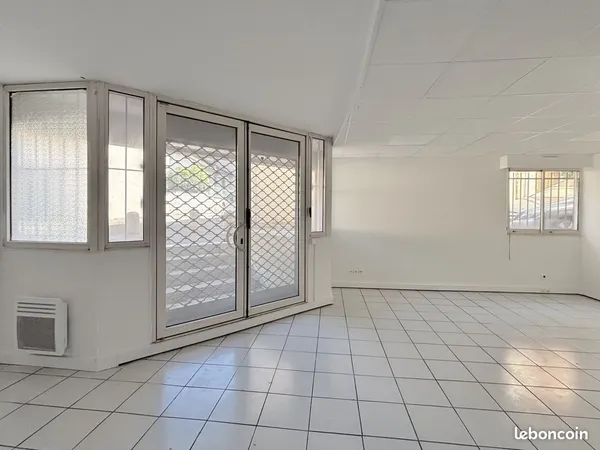 Murs commerciaux 59 m² Montpellier