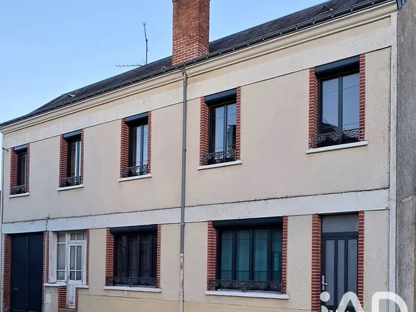Maison 8 pièces 232 m²
