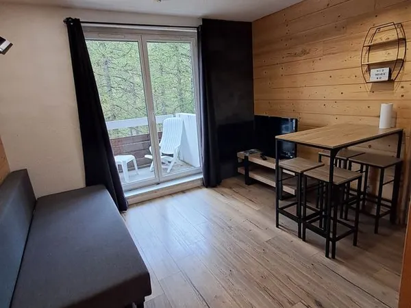 Studio coin montagne rénové