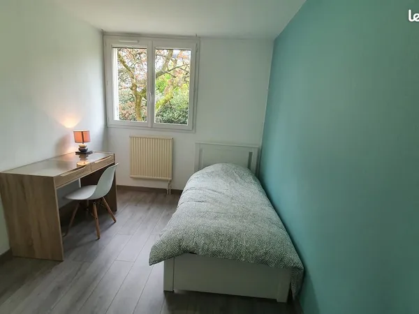 Cherche colocataire appartement Lormont "Gravières"