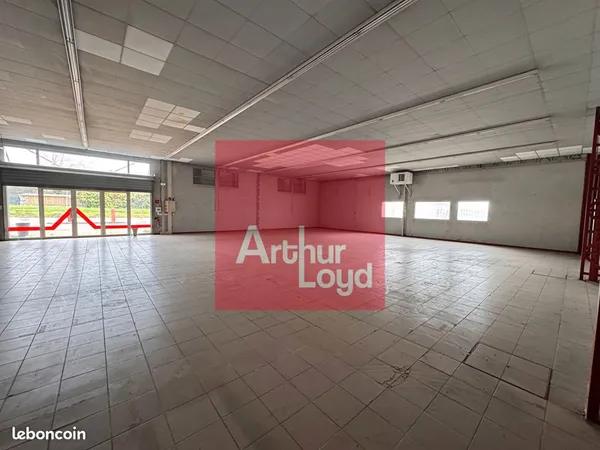 LOCAL D'ACTIVITE 2310 m² BOE