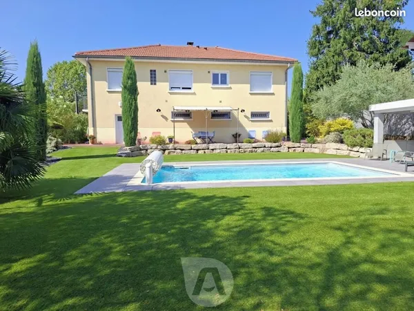 Maison 5 pièces 121 m²