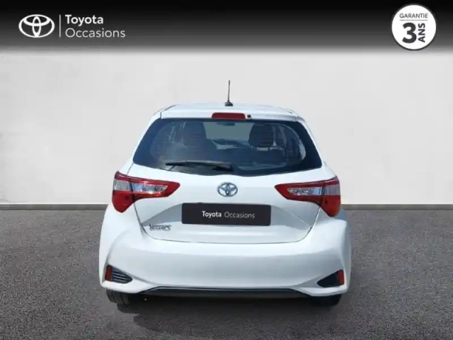 Toyota Yaris 70 vvt-i ultimate 5p — photo 4