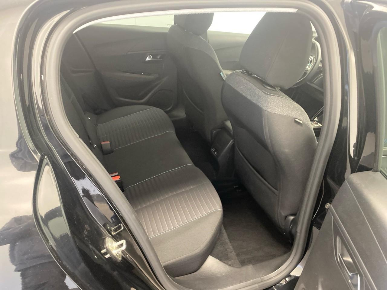 Peugeot 208 electrique 50 kwh 136ch style — photo 24