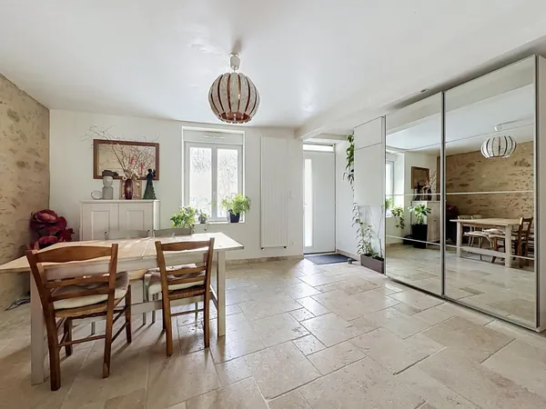 Charmante maison rénovée à deux pas de la gare