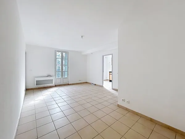Appartement rénové 2 pièces 53 m²