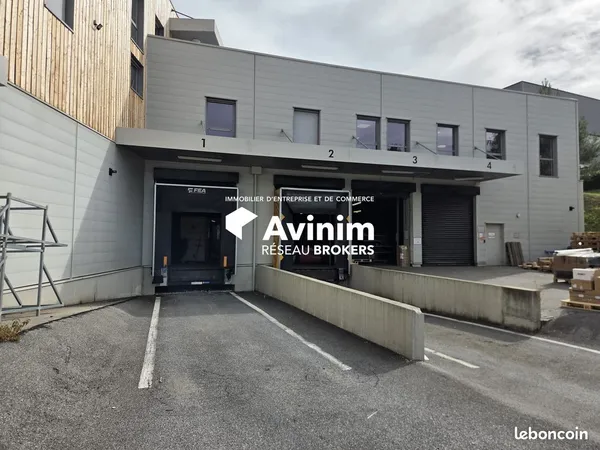 Bureaux, entrepôt 1547 m² Chavanod