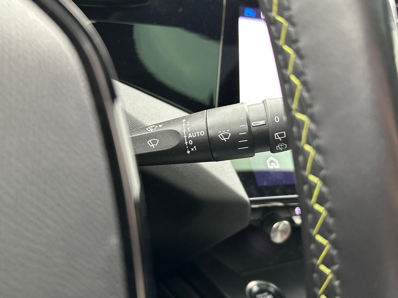 Peugeot 308 phev 225 e-eat8 gt pack — photo 20
