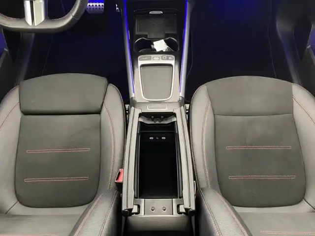 Mercedes Gla 250 e hybrid eq 8g-dct — photo 11