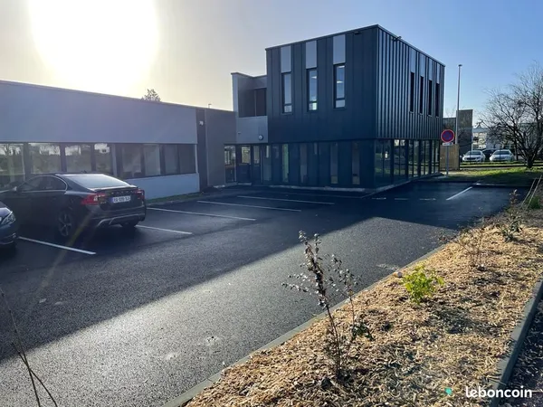 Bureau privatif 16 m² - Nantes Est | 4 postes - Coworking CUBA