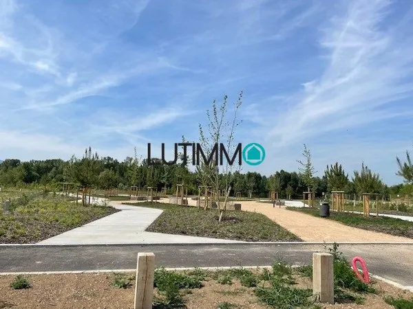 Terrain 525 m²