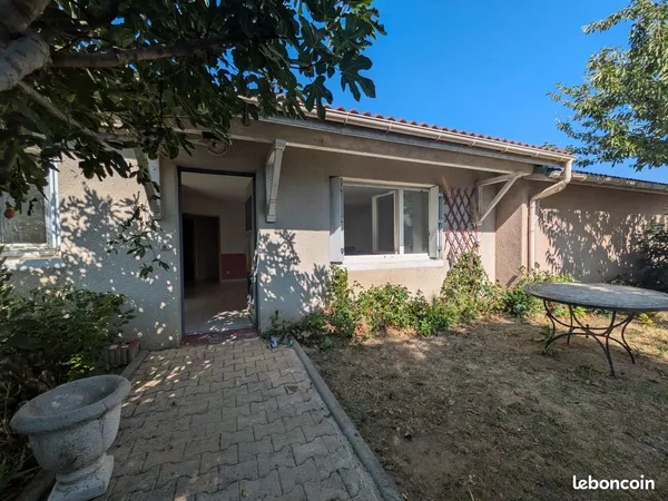 Maison 76 m² type 4 de plain-pied avec garage