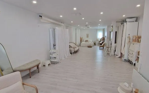 Local d'activité 85 m²