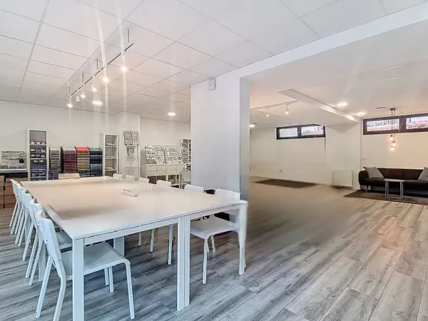 EXCLUSIVITÉ - Local commercial 142m² rénové vitrine centre-ville - Limeil-Brévannes
